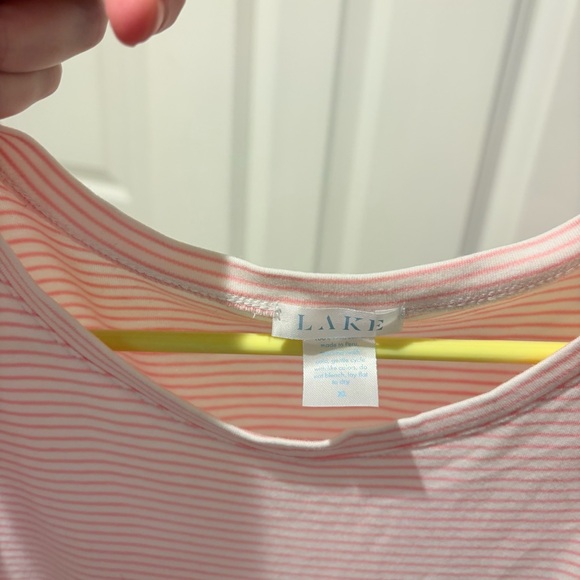 LAKE Short Sleeve Weekend Tee Pink & White Stripes Size XL - Picture 4 of 4
